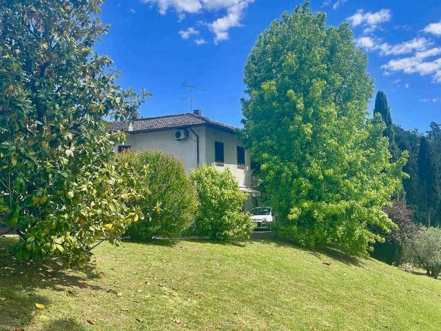 Villa Indipendente in vendita a Monte San Quirico, Lucca