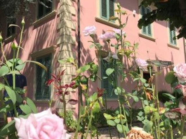 Villa Indipendente in vendita a Bagni Di Lucca Ponte, Toscana