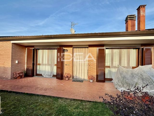 Villa Indipendente in vendita a Cappella, Bagni Di Lucca Ponte