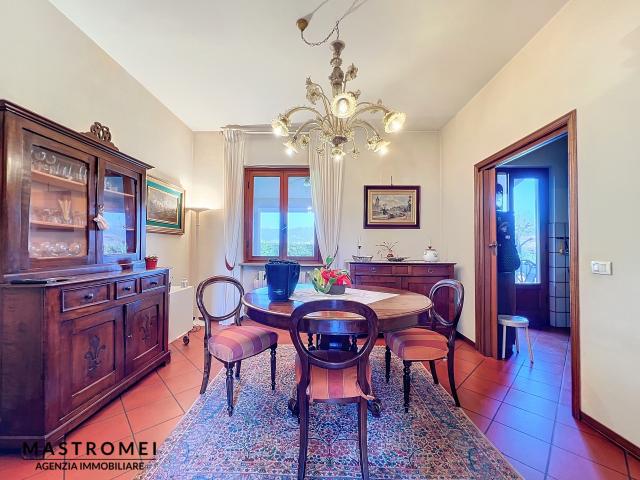 Villa Indipendente in vendita a Bagni Di Lucca Ponte, Toscana