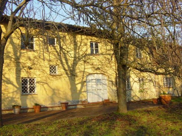 Villa Indipendente in vendita a Bagni Di Lucca Ponte, Toscana