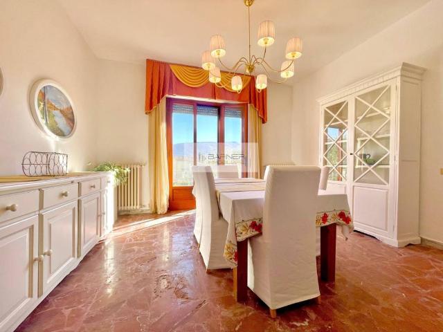 Villa Indipendente in vendita a Santa Maria a Colle, Bagni Di Lucca Ponte
