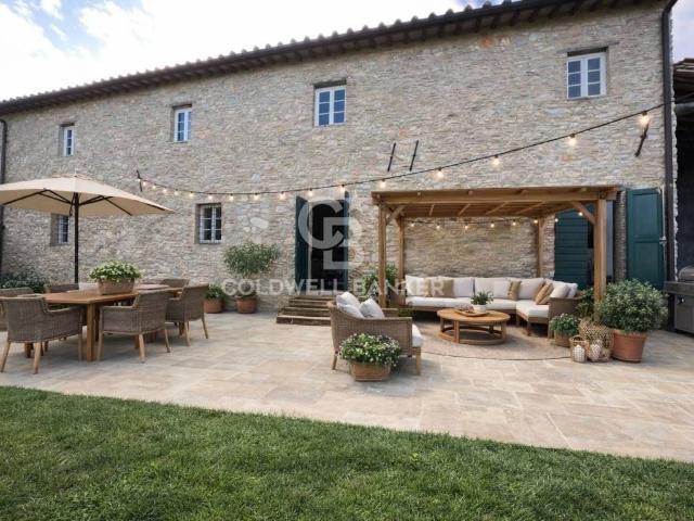 Villa Indipendente in vendita a Pozzuolo, Bagni Di Lucca Ponte
