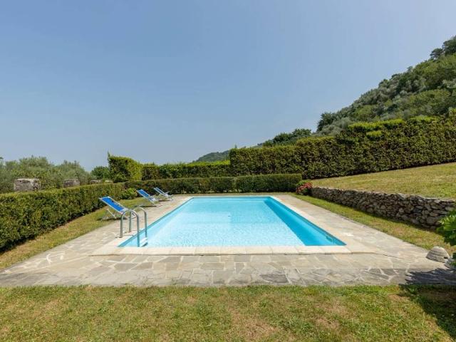 Villa Indipendente in vendita a Pozzuolo, Bagni Di Lucca Ponte