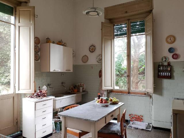 Villa Indipendente in vendita a Sant'Anna, Bagni Di Lucca Ponte