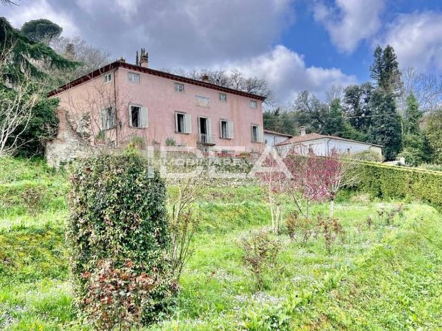 Villa Indipendente in vendita a Pozzuolo, Bagni Di Lucca Ponte