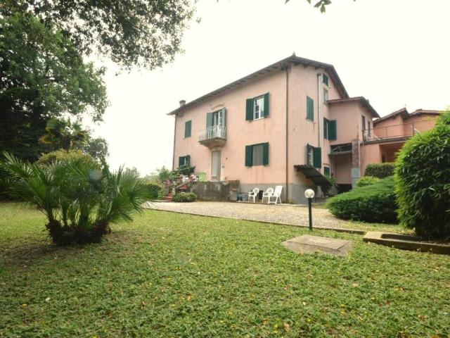 Villa Indipendente in vendita a San Macario in Piano, Bagni Di Lucca Ponte