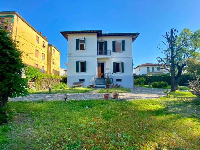 Villa Indipendente in vendita a San Concordio, Bagni Di Lucca Ponte