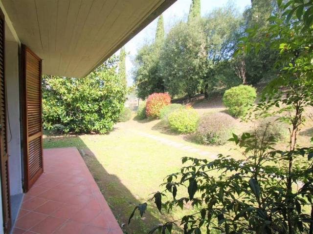 Villa Indipendente in vendita a Pieve Santo Stefano, Bagni Di Lucca Ponte