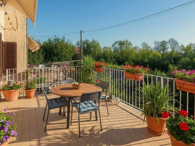 Villa Indipendente in vendita a Bagni Di Lucca Ponte, Toscana