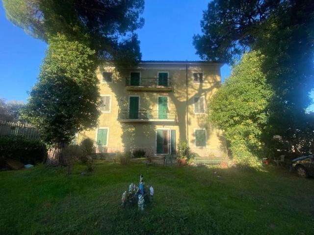 Villa Indipendente in vendita a San Pietro a Vico, Lucca
