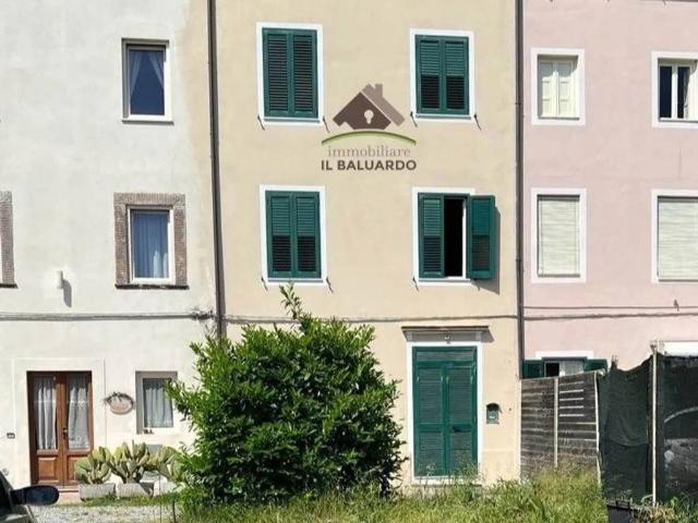 Villa Indipendente in vendita a Nave, Bagni Di Lucca Ponte