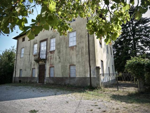 Villa Indipendente in vendita a Lucca