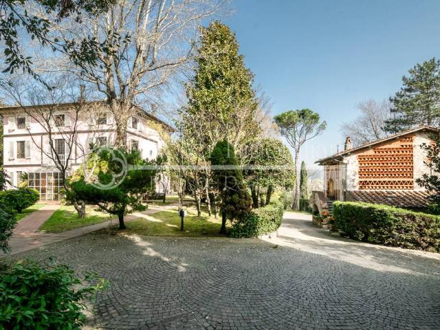Villa Indipendente in vendita a Vicopelago, Bagni Di Lucca Ponte