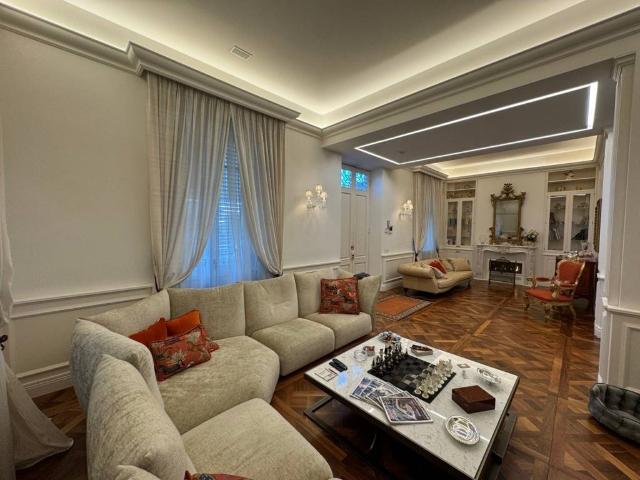 Villa Indipendente in vendita a Sant'Anna, Bagni Di Lucca Ponte