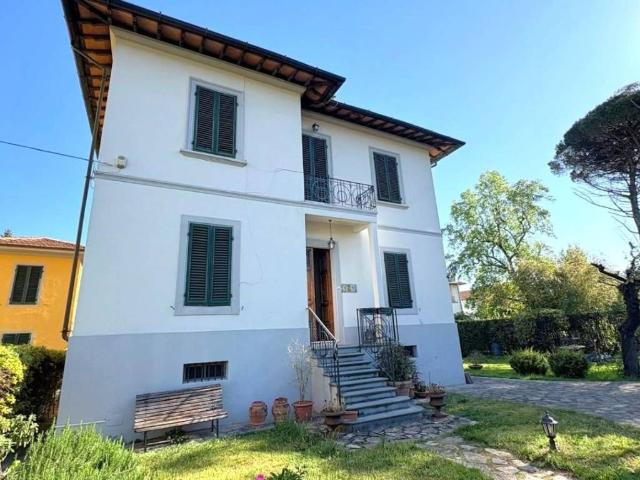 Villa Indipendente in vendita a San Concordio, Bagni Di Lucca Ponte