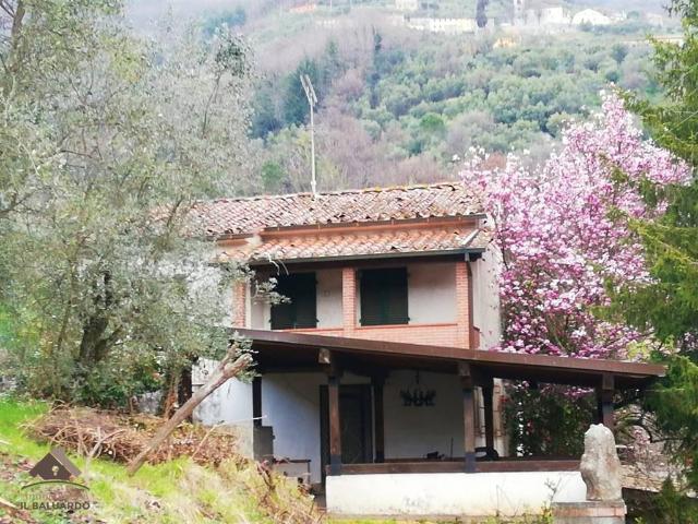 Villa Indipendente in vendita a Sant'Ilario di Brancoli, Bagni Di Lucca Ponte