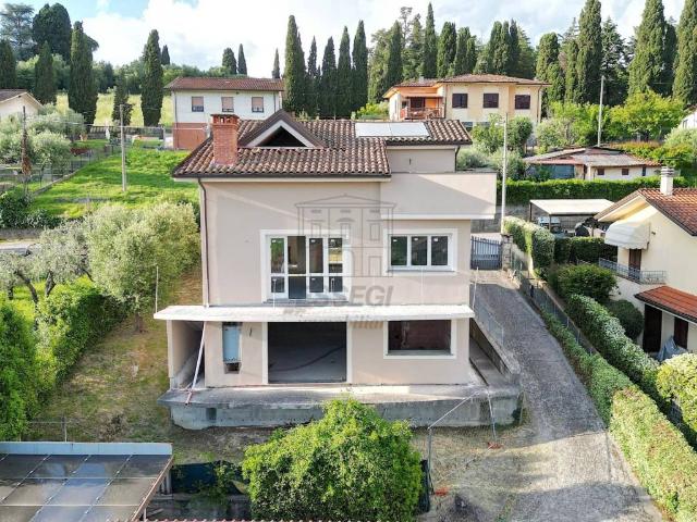 Villa Indipendente in vendita a Santa Maria a Colle, Bagni Di Lucca Ponte