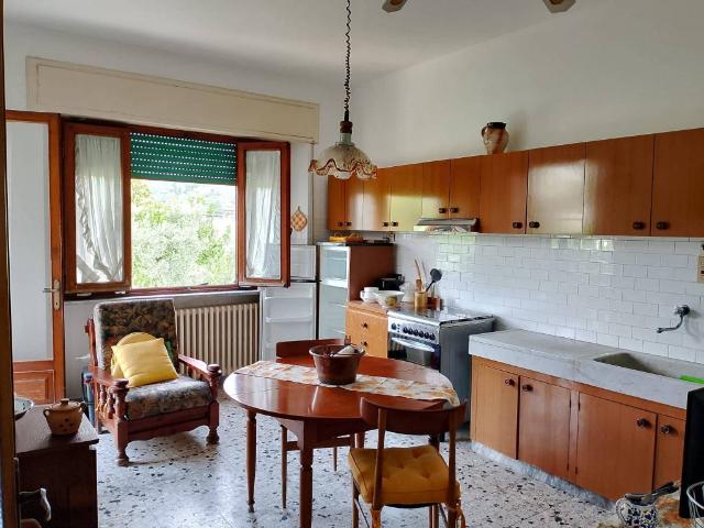 Villa Indipendente in vendita a San Michele di Moriano, Bagni Di Lucca Ponte