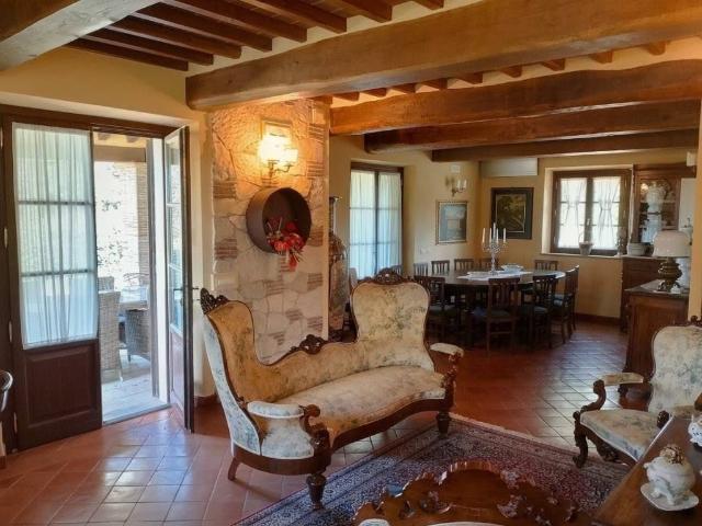 Villa Indipendente in vendita a Bagni Di Lucca Ponte, Toscana
