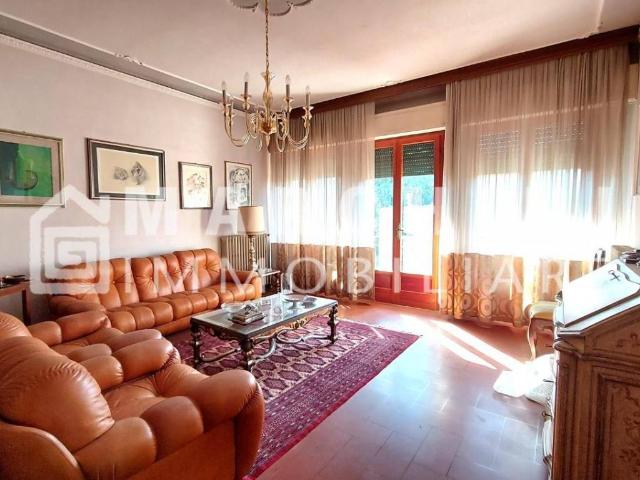 Villa Indipendente in vendita a San Concordio, Bagni Di Lucca Ponte