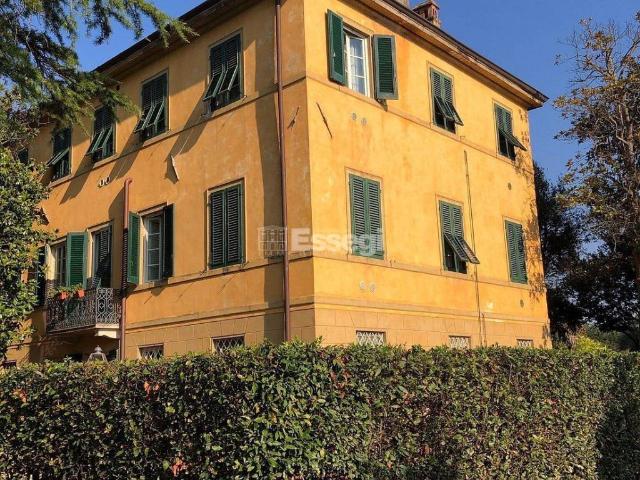 Villa Indipendente in vendita a Bagni Di Lucca Ponte, Toscana