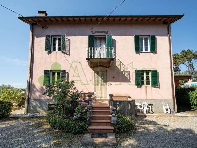 Villa Indipendente in vendita a Farneta, Bagni Di Lucca Ponte