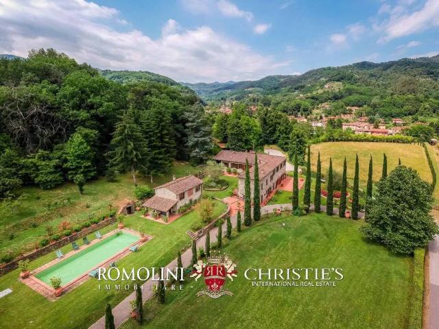 Villa Indipendente in vendita a Cappella, Bagni Di Lucca Ponte