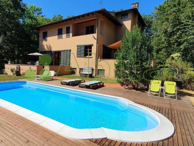 Villa Indipendente in vendita a Sant'Alessio, Bagni Di Lucca Ponte