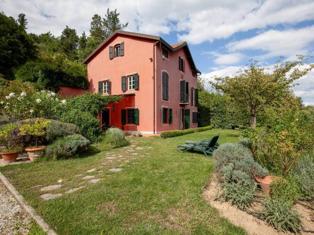 Villa Indipendente in vendita a Pozzuolo, Bagni Di Lucca Ponte