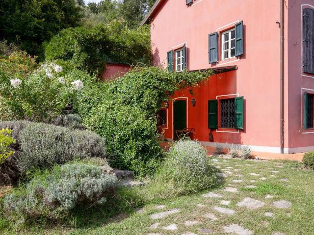 Villa Indipendente in vendita a Pozzuolo, Bagni Di Lucca Ponte