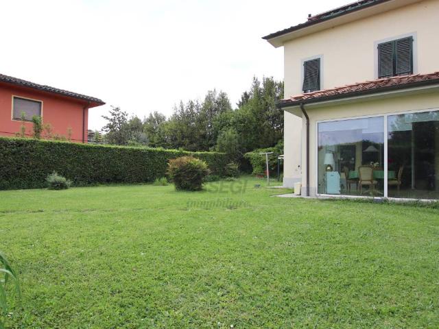 Villa Indipendente in vendita a San Pietro a Vico, Lucca