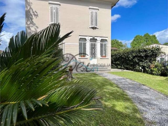 Villa Indipendente in vendita a San Cassiano a Vico, Lucca