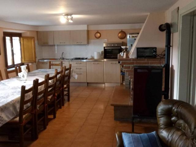 Villa Indipendente in vendita a Sant'Alessio, Bagni Di Lucca Ponte