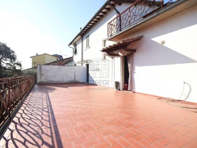 Villa Indipendente in vendita a Sant'Anna, Bagni Di Lucca Ponte