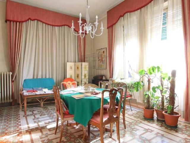 Villa Indipendente in vendita a San Concordio, Bagni Di Lucca Ponte