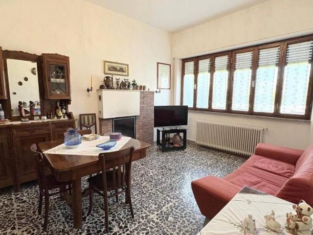 Villa Indipendente in vendita a Mugnano, Bagni Di Lucca Ponte
