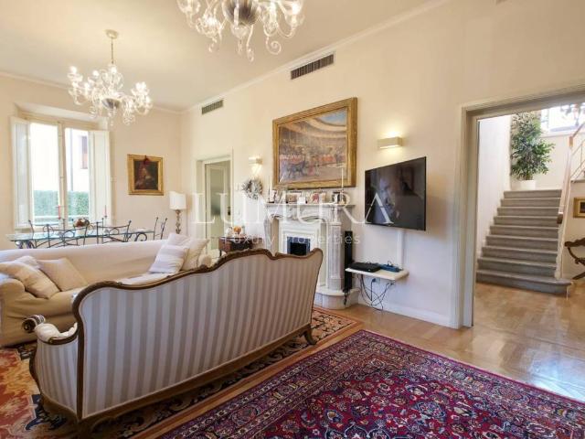 Villa Indipendente in vendita a Bagni Di Lucca Ponte, Toscana