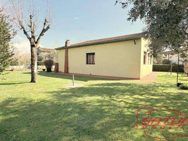 Villa Indipendente in vendita a Mugnano, Bagni Di Lucca Ponte
