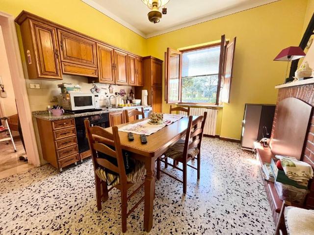 Villa Indipendente in vendita a San Cassiano di Moriano, Bagni Di Lucca Ponte