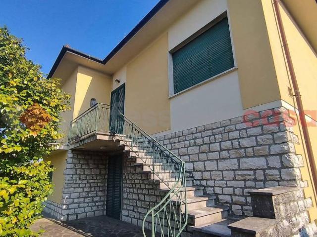 Villa Indipendente in vendita a Sant'Anna, Lucca