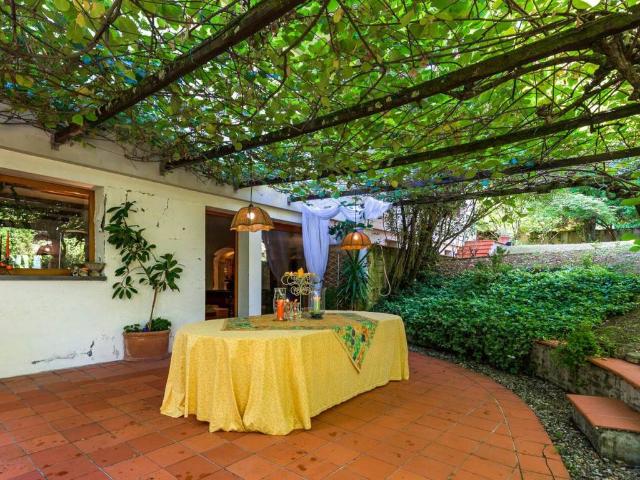Villa Indipendente in vendita a Sant'Alessio, Bagni Di Lucca Ponte