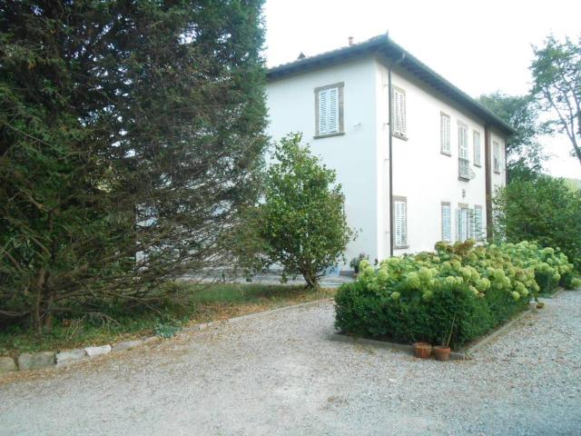Villa Indipendente in vendita a Vicopelago, Bagni Di Lucca Ponte