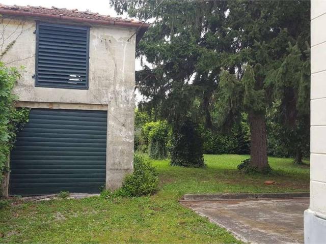 Villa Indipendente in vendita a Bagni Di Lucca Ponte, Toscana