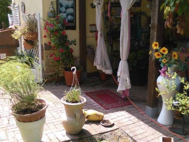 Villa Indipendente in vendita a Ponte San Pietro, Bagni Di Lucca Ponte