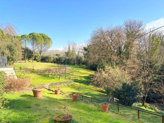Villa Indipendente in vendita a Santa Maria a Colle, Bagni Di Lucca Ponte