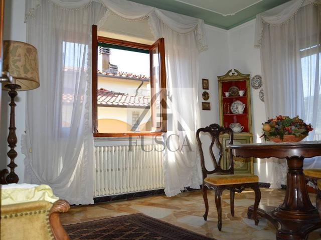 Villa Indipendente in vendita a Bagni Di Lucca Ponte, Toscana