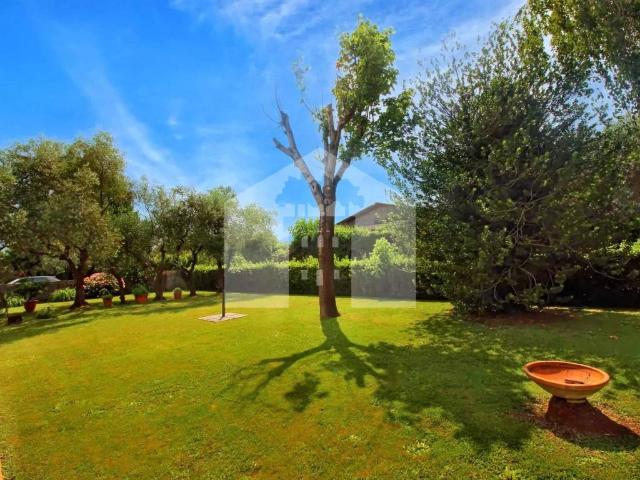 Villa Indipendente in vendita a Sorbano del Giudice, Bagni Di Lucca Ponte