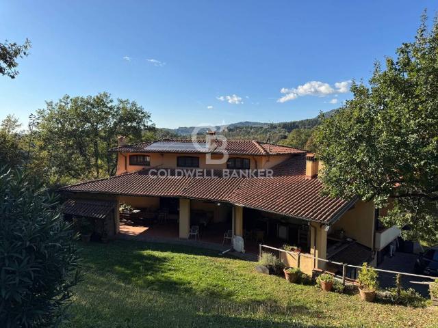 Villa Indipendente in vendita a Cappella, Bagni Di Lucca Ponte