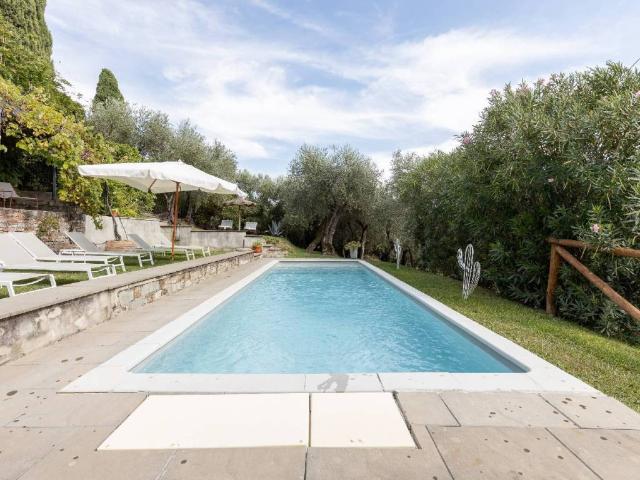 Villa Indipendente in vendita a San Cassiano di Moriano, Bagni Di Lucca Ponte